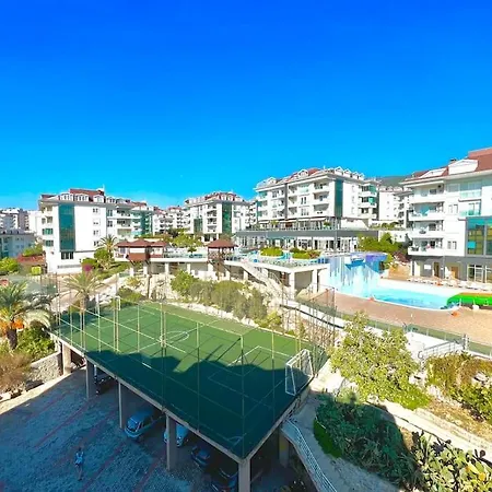 Апартаменты С Территорией Отеля 5* ألانيا